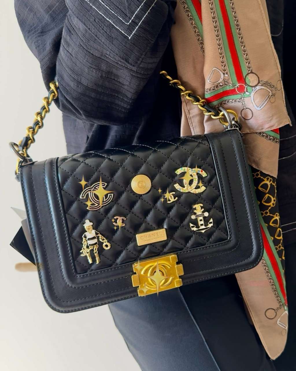 کیف پاسپورتی پیکسلی شانل chanel