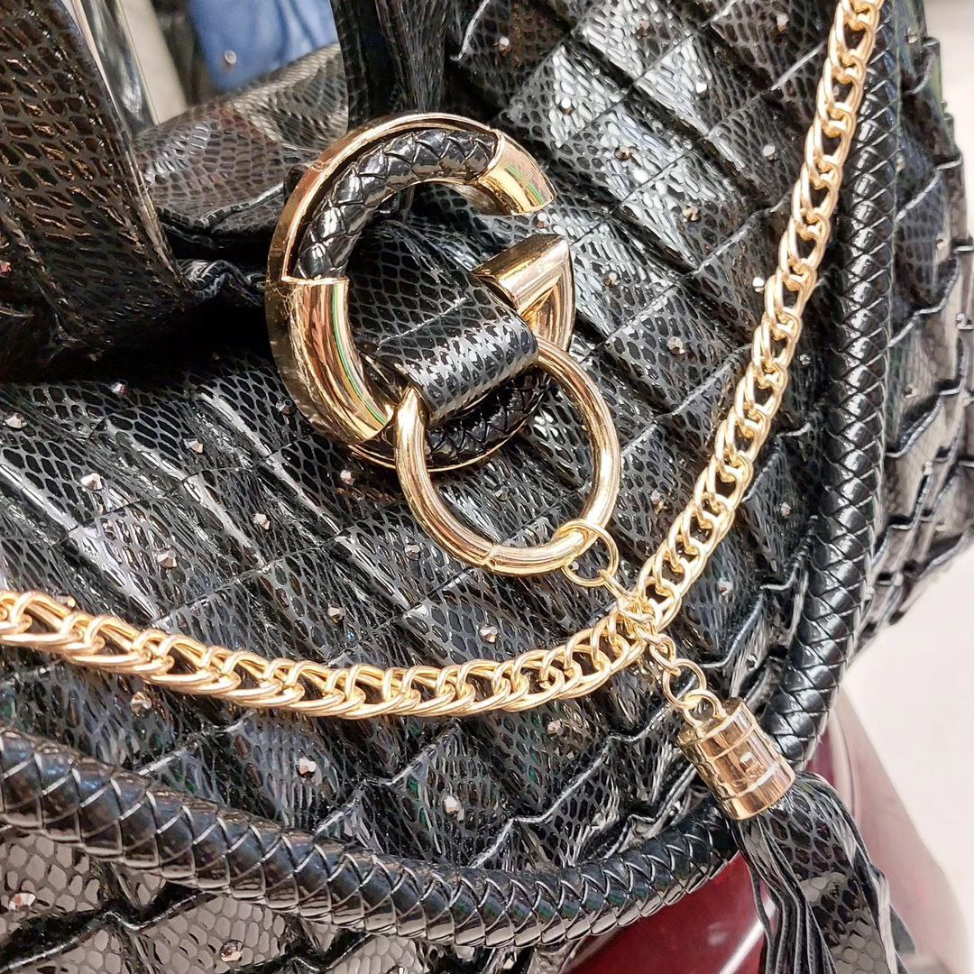 کیف مجلسی زنانه دستی نگین دار