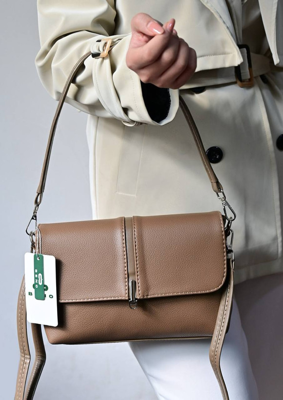 کیف پاسپورتی دخترانه چرم بنو beno موکا