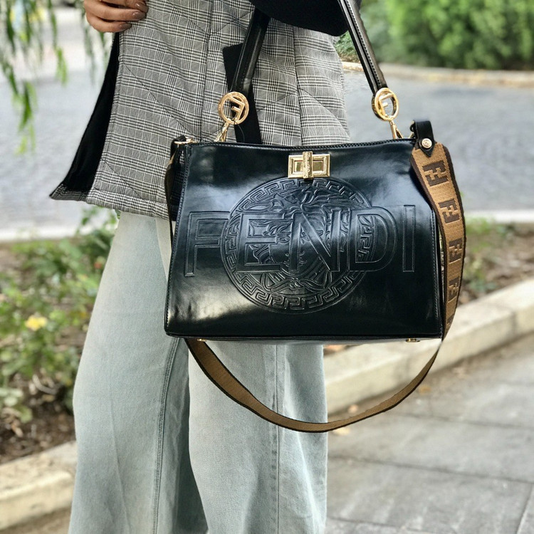 کیف زنانه فندی FENDI مستر کوالیتی