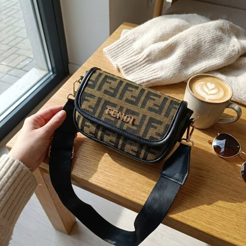 کیف مینی طرح فندی FENDI